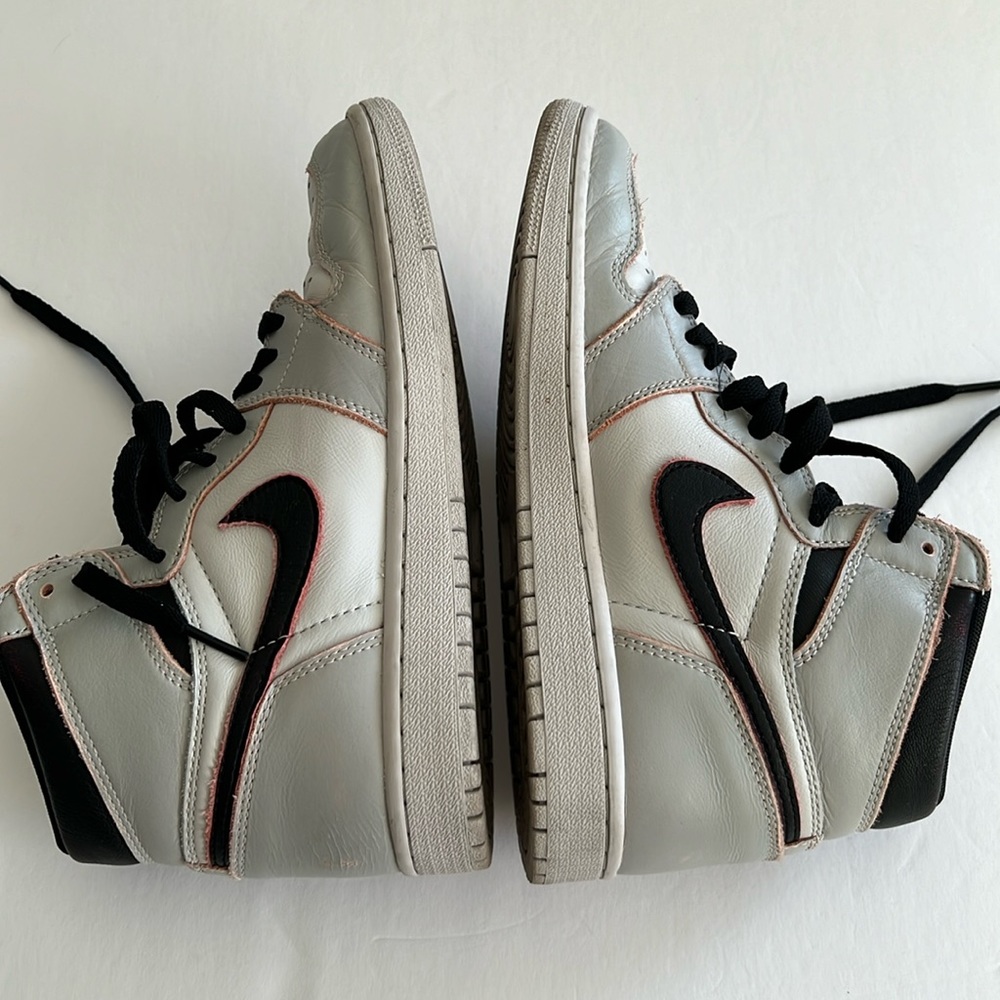 Air Jordan 1 Retro High SB 'NYC to Paris' Youth Size 6 - Picture 3 of 5
